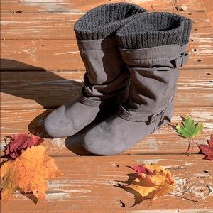 Gray slouch boots